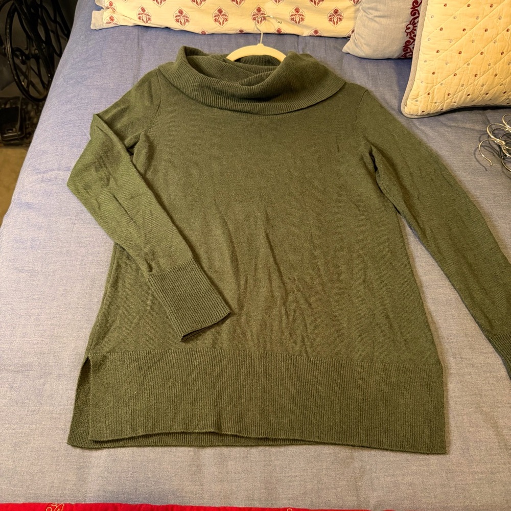 LOFT, Forest Green Cowl Neck Sweater, Size XS
